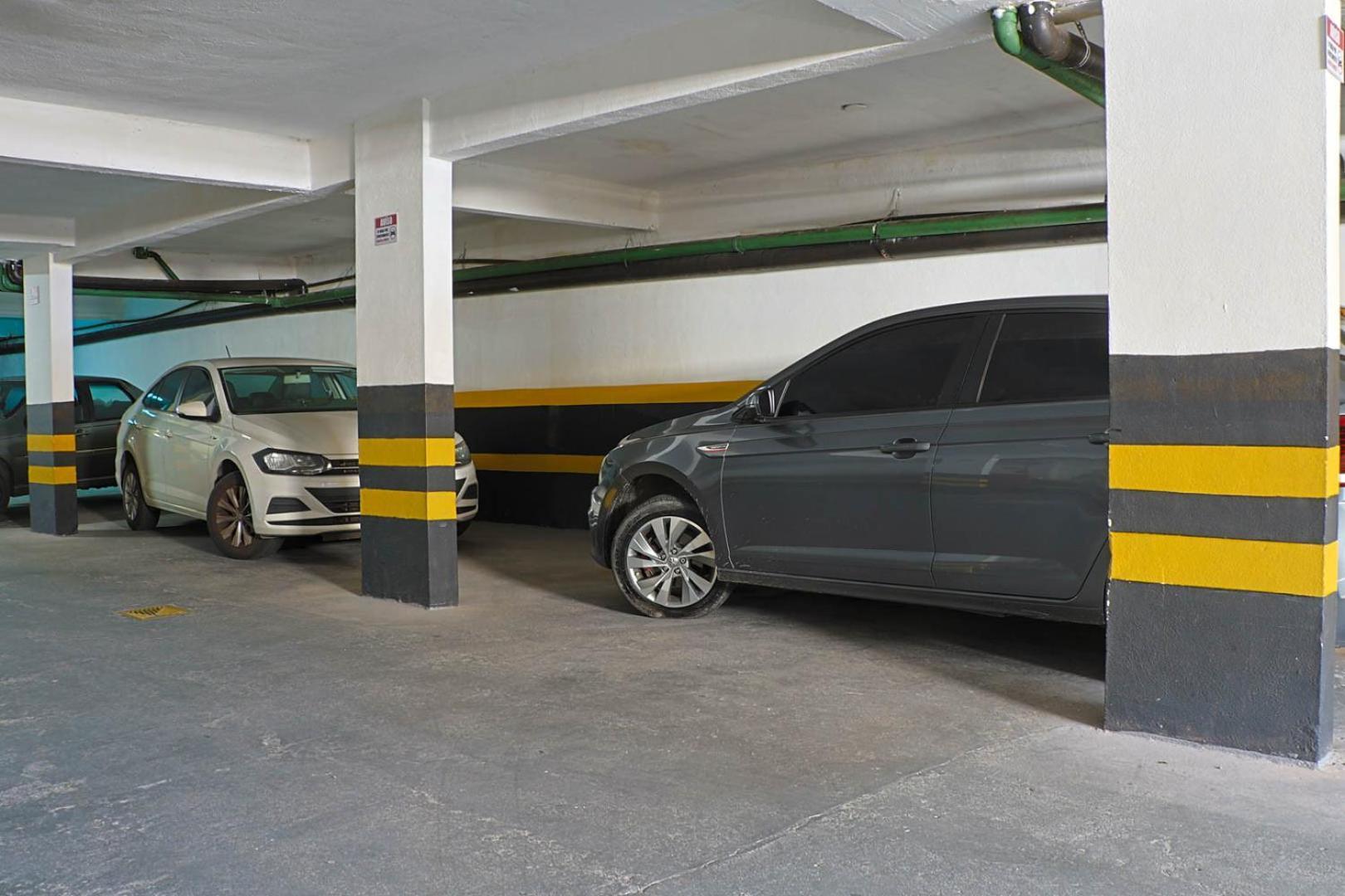 Apto A 500 Metros Da Praia Da Enseada Guarujá Esterno foto